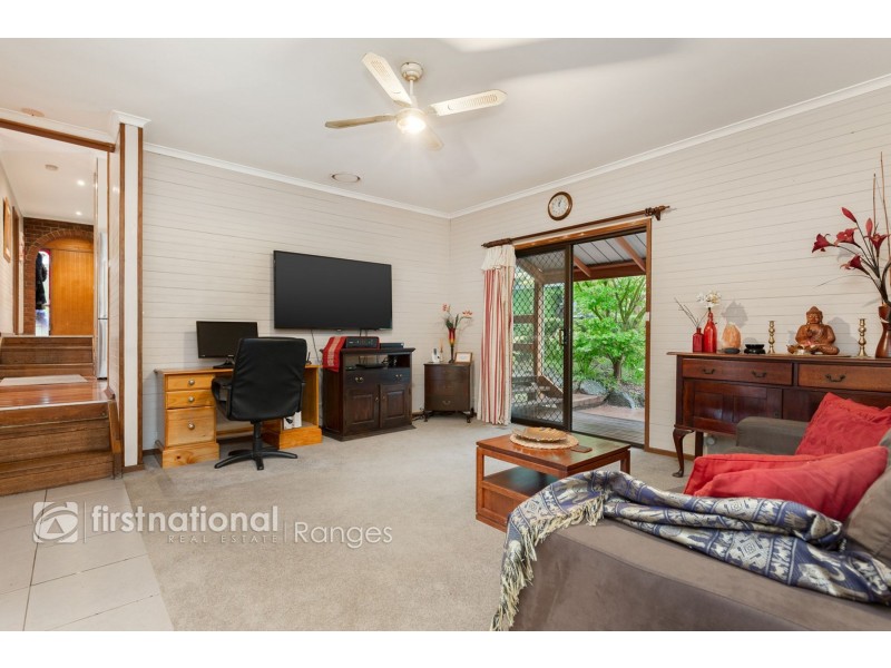 12 Baker Street, Cockatoo VIC 3781