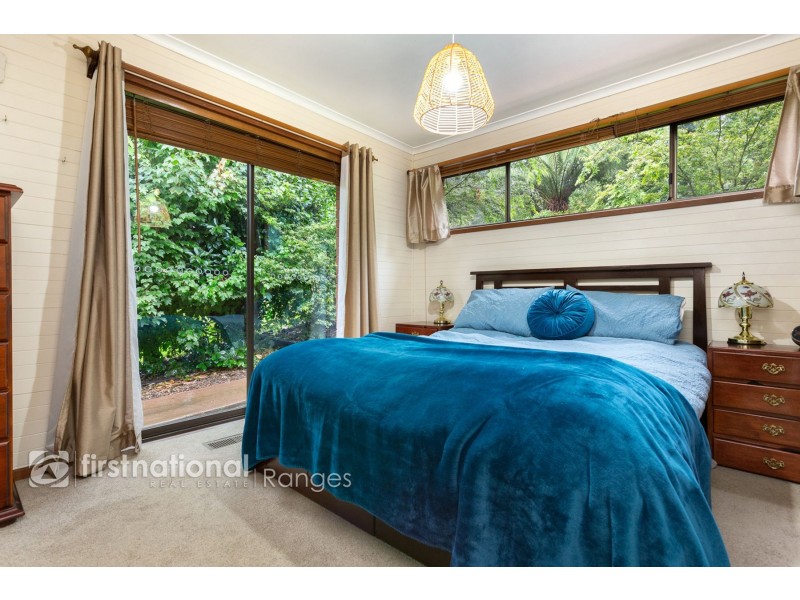 12 Baker Street, Cockatoo VIC 3781