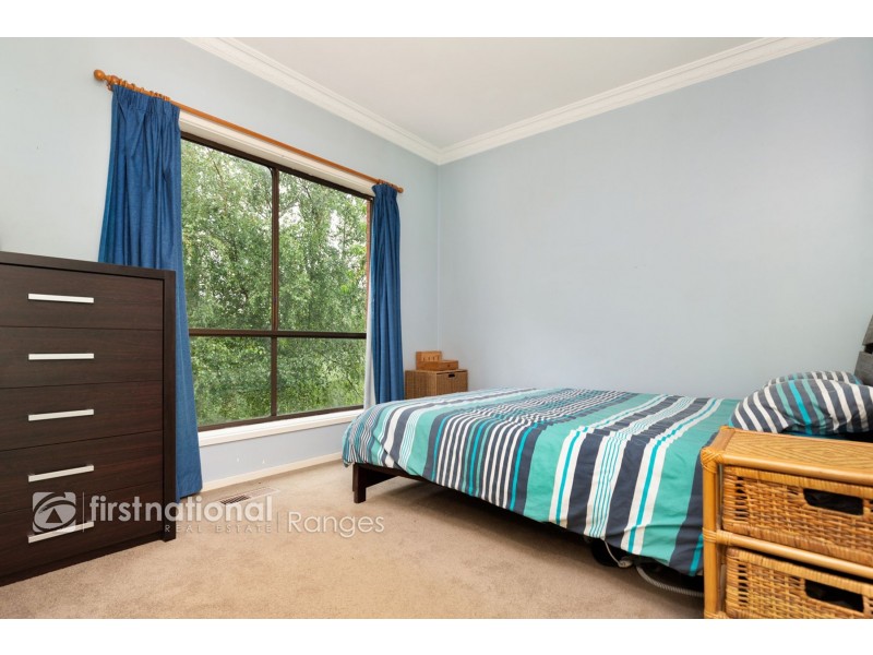 12 Baker Street, Cockatoo VIC 3781