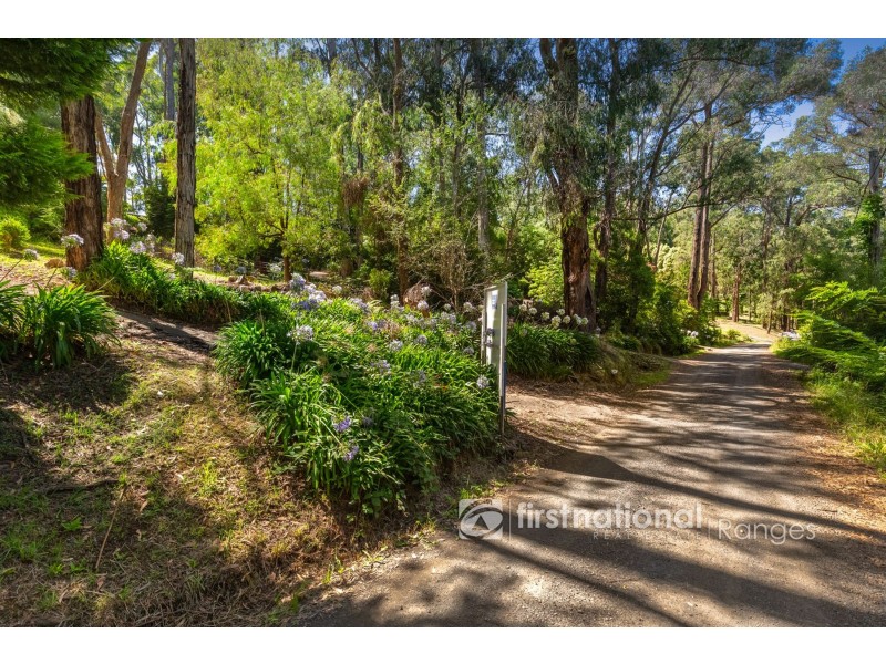 15 Sunnyside Terrace, Emerald VIC 3782