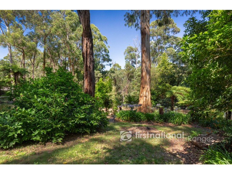 15 Sunnyside Terrace, Emerald VIC 3782