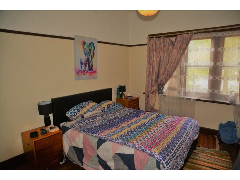 145 Mount Dandenong Road, Croydon VIC 3136