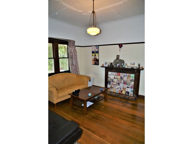 145 Mount Dandenong Road, Croydon VIC 3136