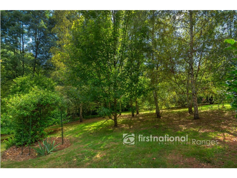3 Paradise Grove, Emerald VIC 3782