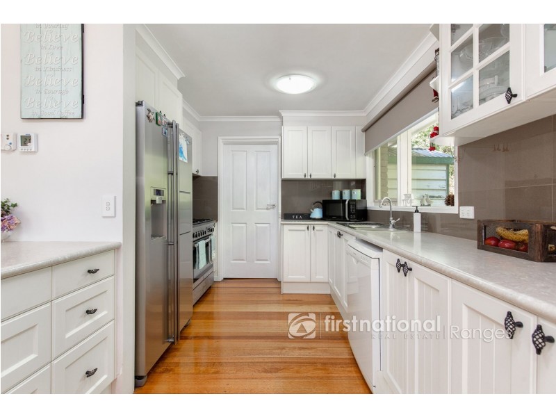 3 Paradise Grove, Emerald VIC 3782