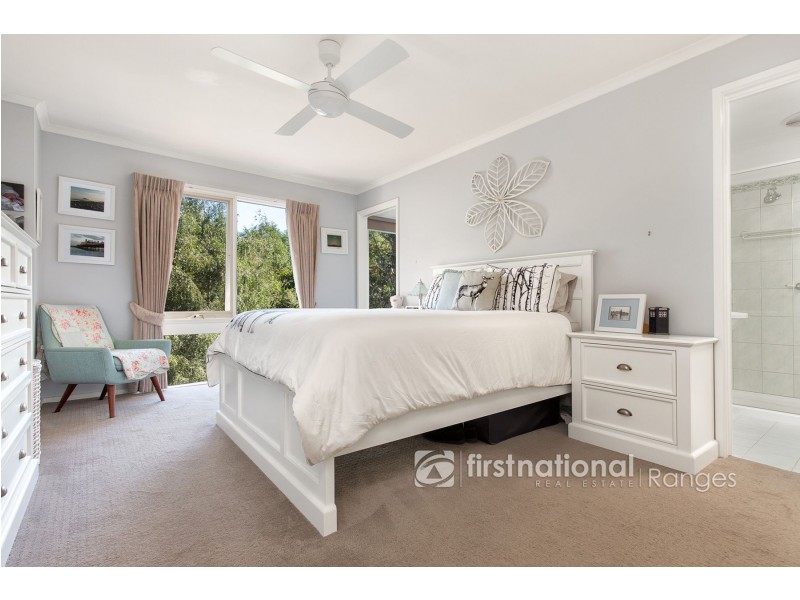 3 Paradise Grove, Emerald VIC 3782