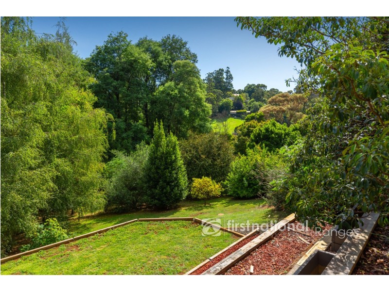 3 Paradise Grove, Emerald VIC 3782