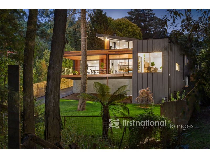 8 Alexander Road, Cockatoo VIC 3781