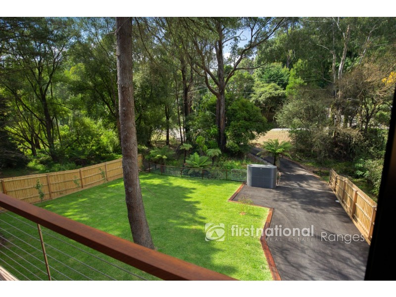 8 Alexander Road, Cockatoo VIC 3781