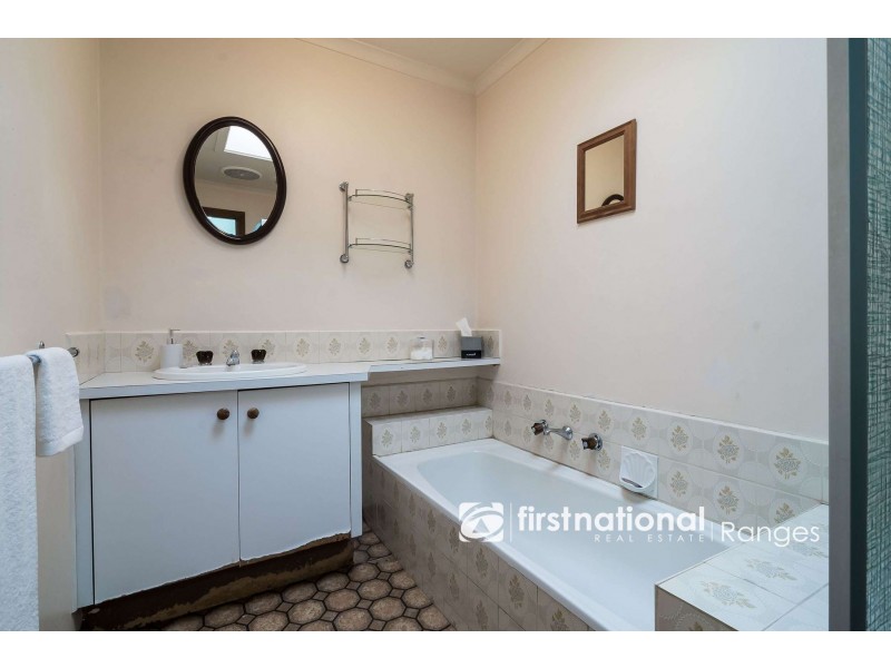 3 Carween Avenue, Upwey VIC 3158