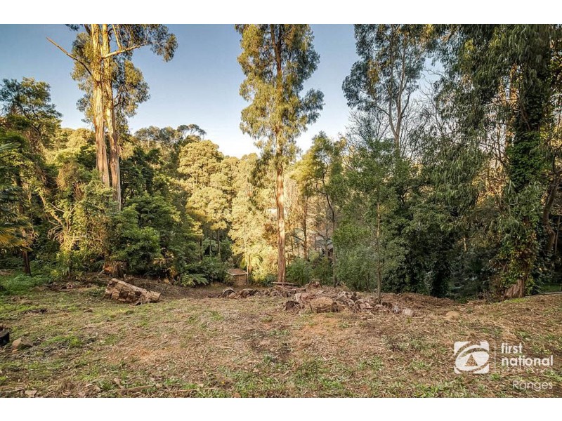 12 Pauline Avenue, Tecoma VIC 3160