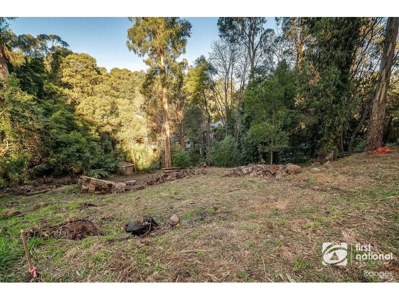 12 Pauline Avenue, Tecoma VIC 3160