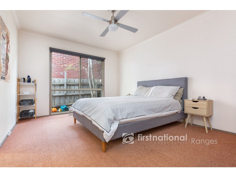 1/8 Hillcrest Avenue, Ferntree Gully VIC 3156