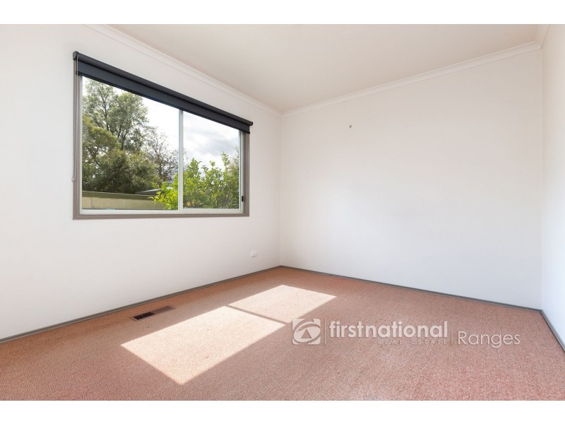 1/8 Hillcrest Avenue, Ferntree Gully VIC 3156