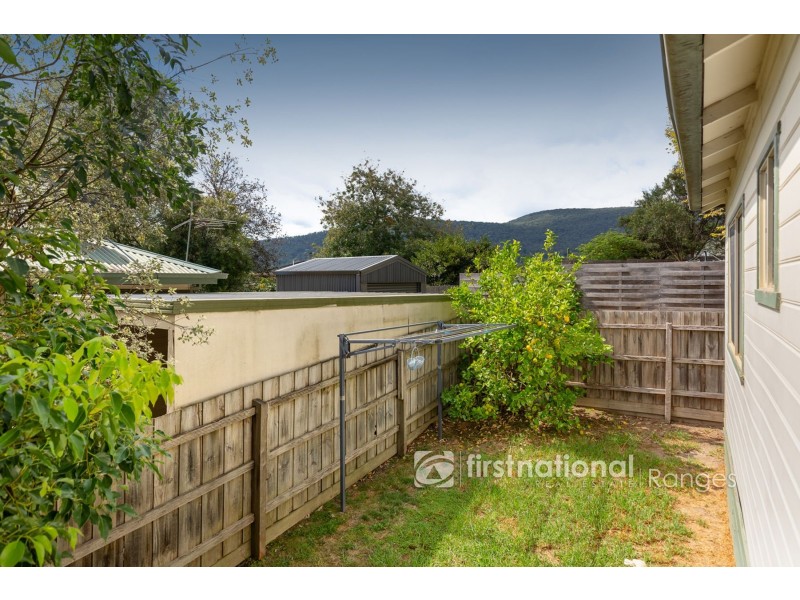 1/8 Hillcrest Avenue, Ferntree Gully VIC 3156