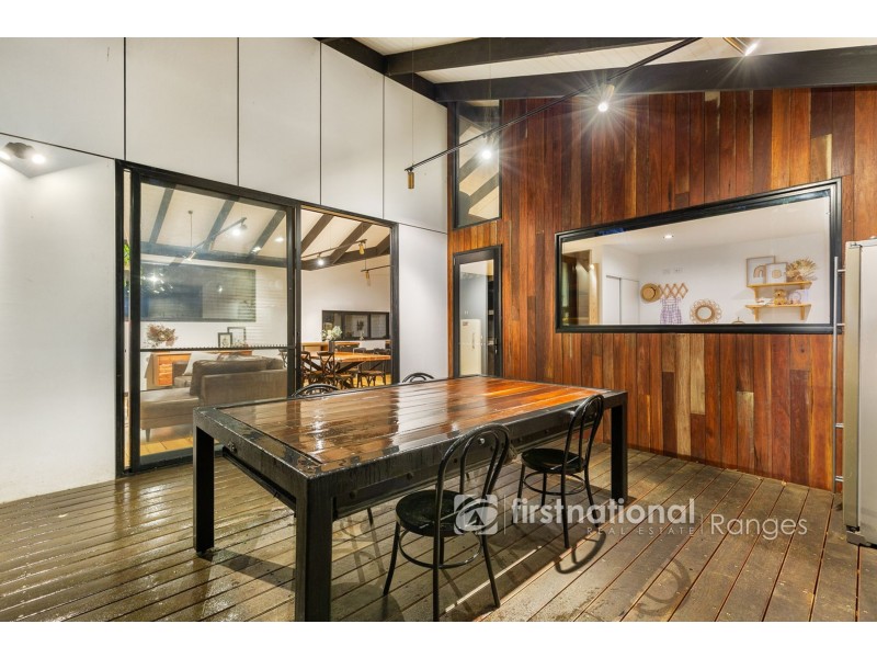 11 Alexander Road, Cockatoo VIC 3781