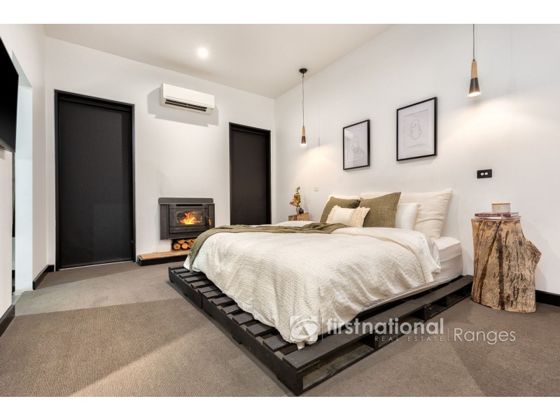 11 Alexander Road, Cockatoo VIC 3781