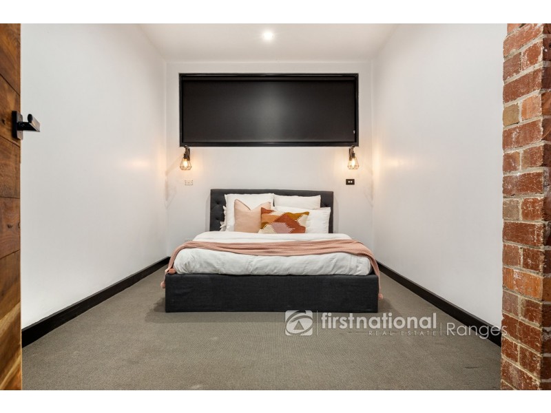 11 Alexander Road, Cockatoo VIC 3781