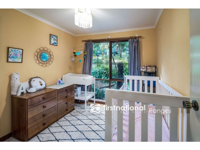 6 Wilga Avenue, Selby VIC 3159