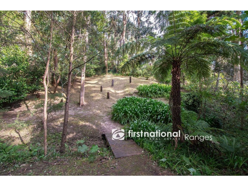 6 Wilga Avenue, Selby VIC 3159