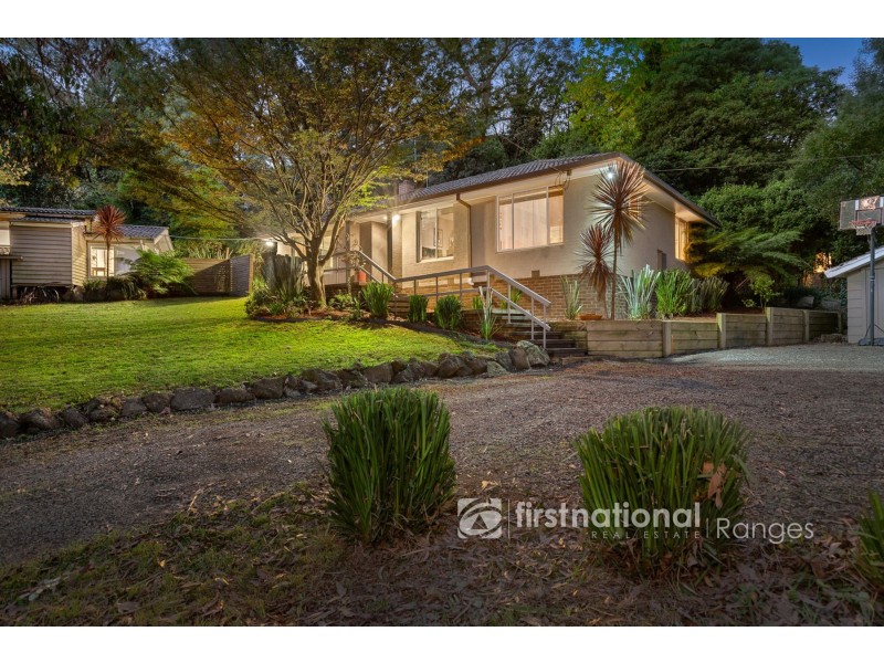 2 Elm Crescent, Emerald VIC 3782