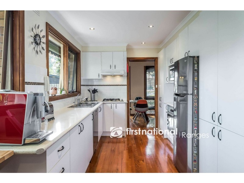 5 Hollyoak Court, Ferntree Gully VIC 3156