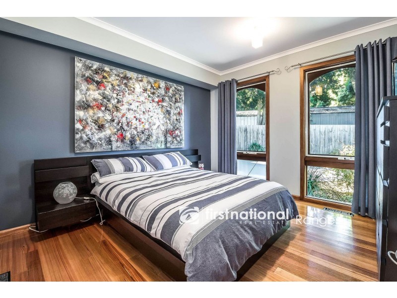 5 Hollyoak Court, Ferntree Gully VIC 3156