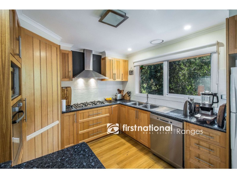 12 Gordon Avenue, Tecoma VIC 3160