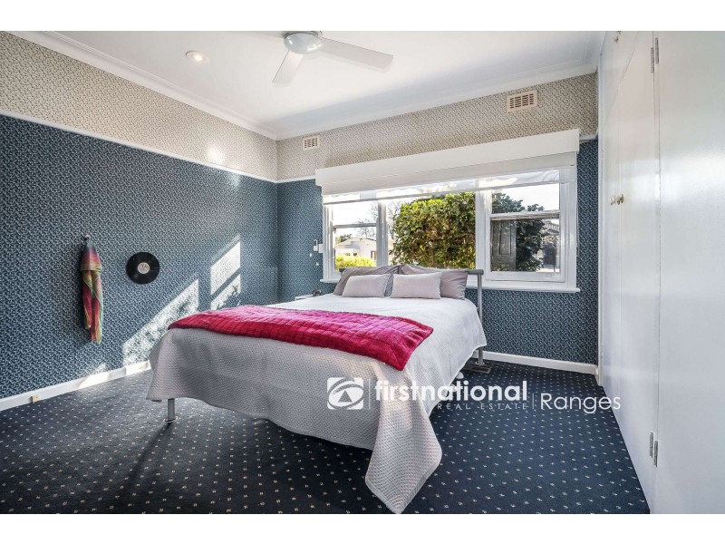 16 Lloyd Street, Knoxfield VIC 3180