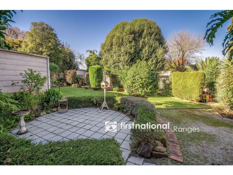 16 Lloyd Street, Knoxfield VIC 3180