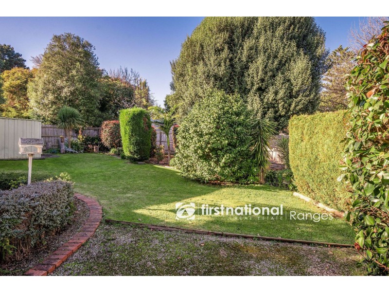 16 Lloyd Street, Knoxfield VIC 3180