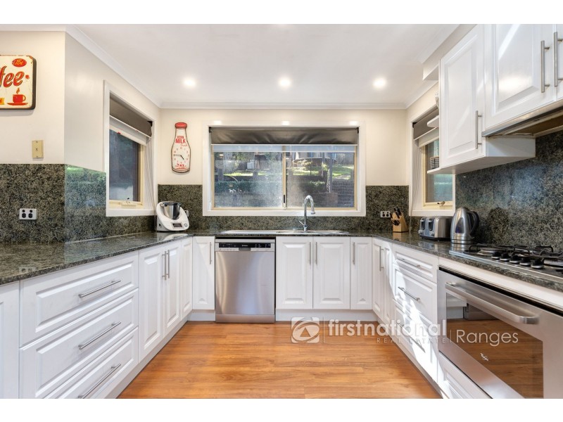 6 Grandview Grove, Menzies Creek VIC 3159