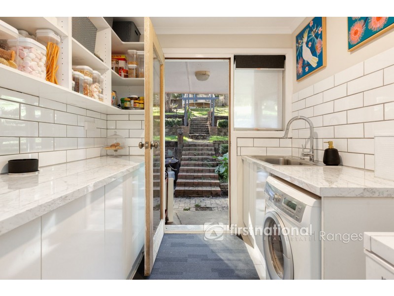 6 Grandview Grove, Menzies Creek VIC 3159