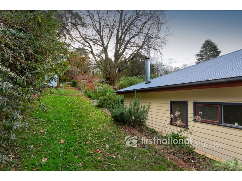 39 Emerald Lake Road, Emerald VIC 3782
