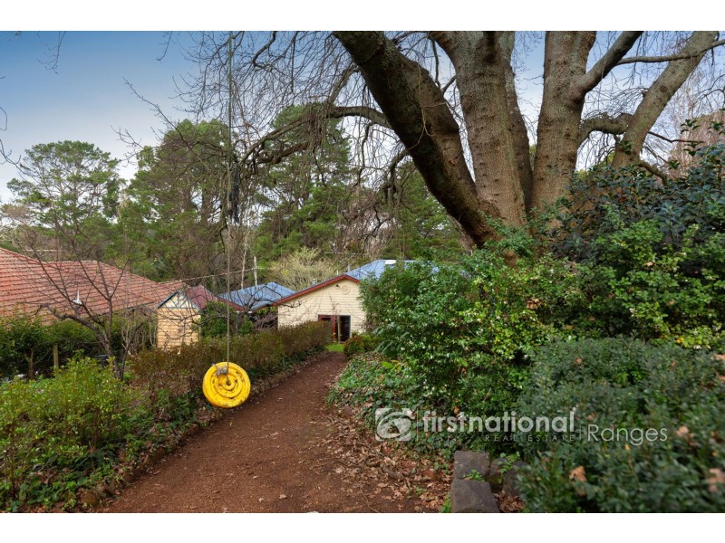 39 Emerald Lake Road, Emerald VIC 3782