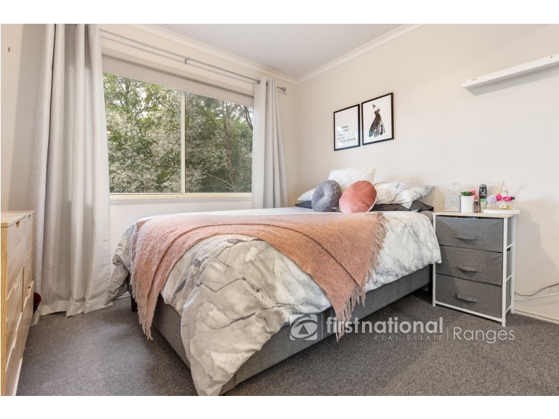 2/8 Hillcrest Avenue, Ferntree Gully VIC 3156