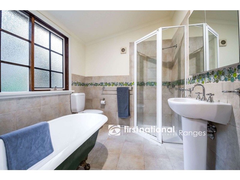 1A Woodland Grove, Selby VIC 3159