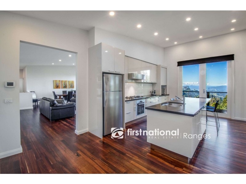 14 Broompark Crescent, Olinda VIC 3788