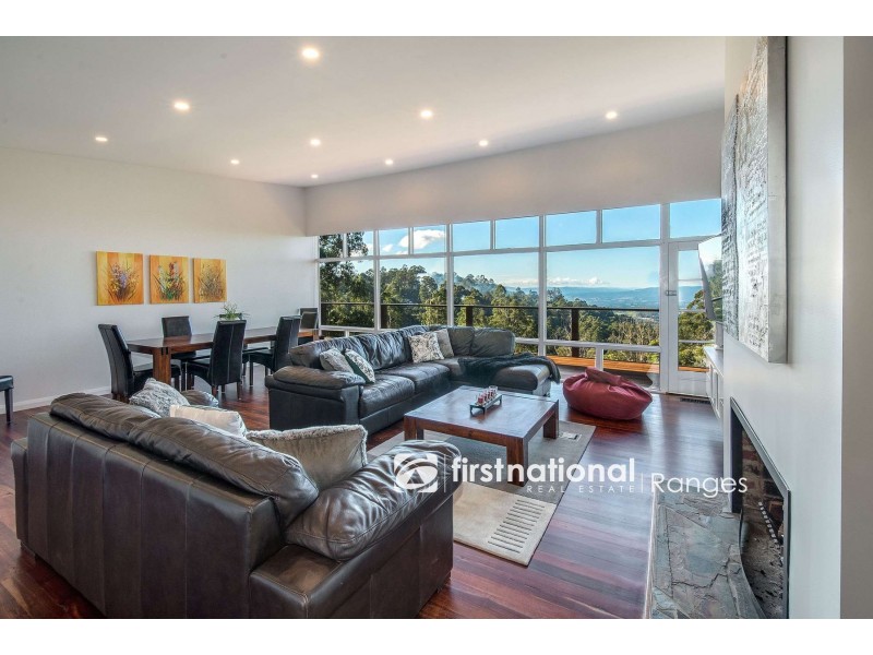 14 Broompark Crescent, Olinda VIC 3788