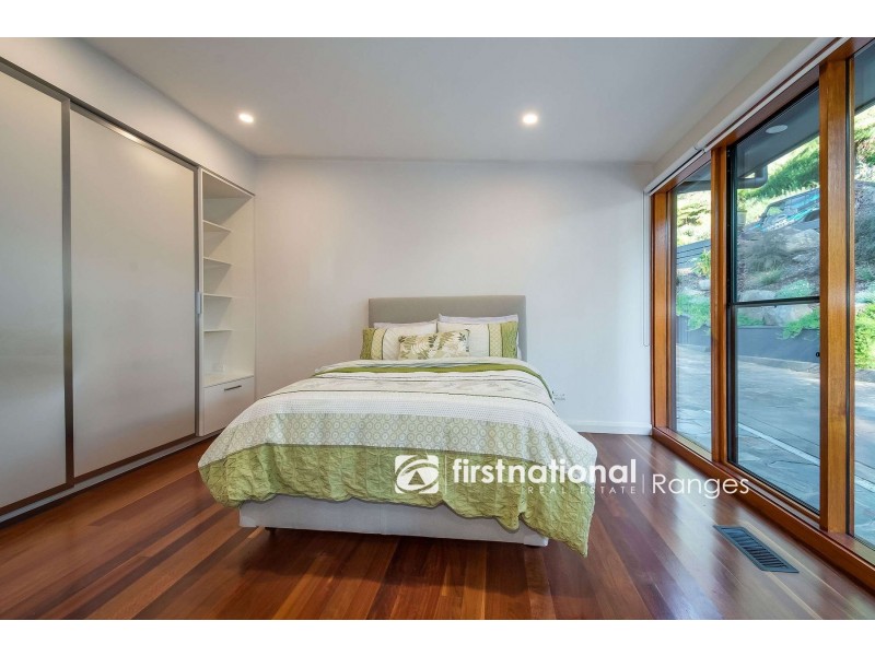 14 Broompark Crescent, Olinda VIC 3788