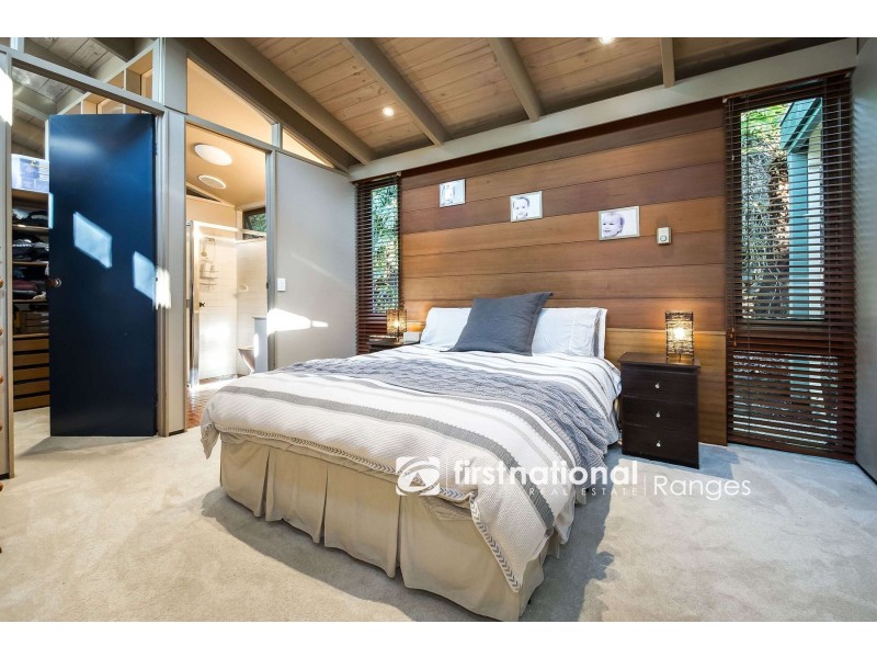 13-15 Bennett Avenue, Belgrave VIC 3160