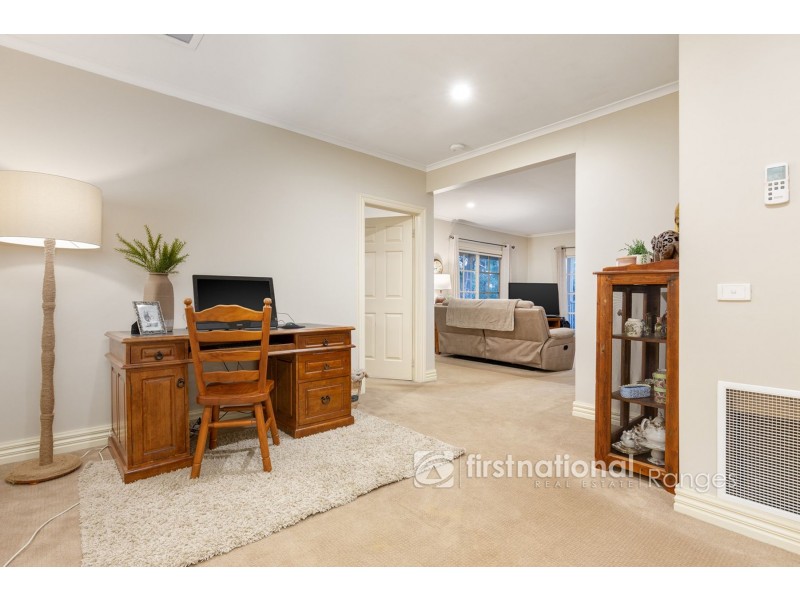 10 Ash Grove, Menzies Creek VIC 3159