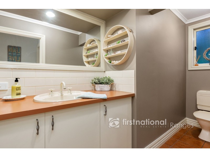 10 Ash Grove, Menzies Creek VIC 3159