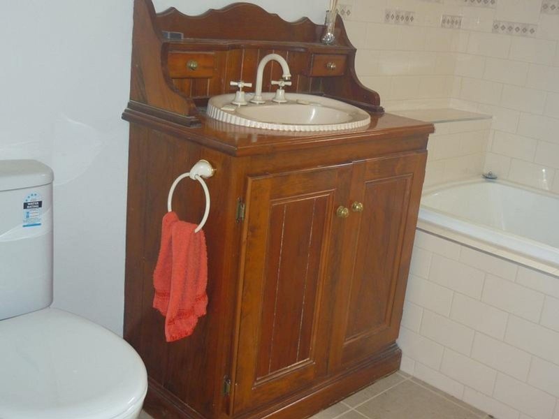 7 Neville Street, Cockatoo VIC 3781