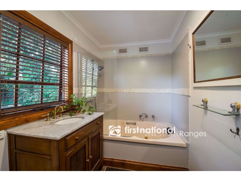 11 Torry Hill Road, Upwey VIC 3158