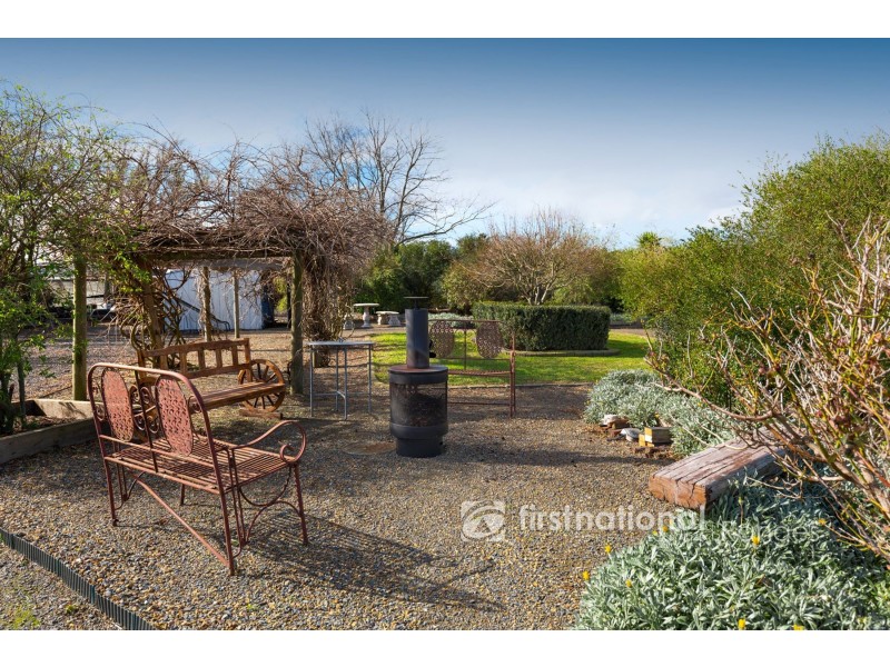 28 Rachel Drive, Cranbourne North VIC 3977