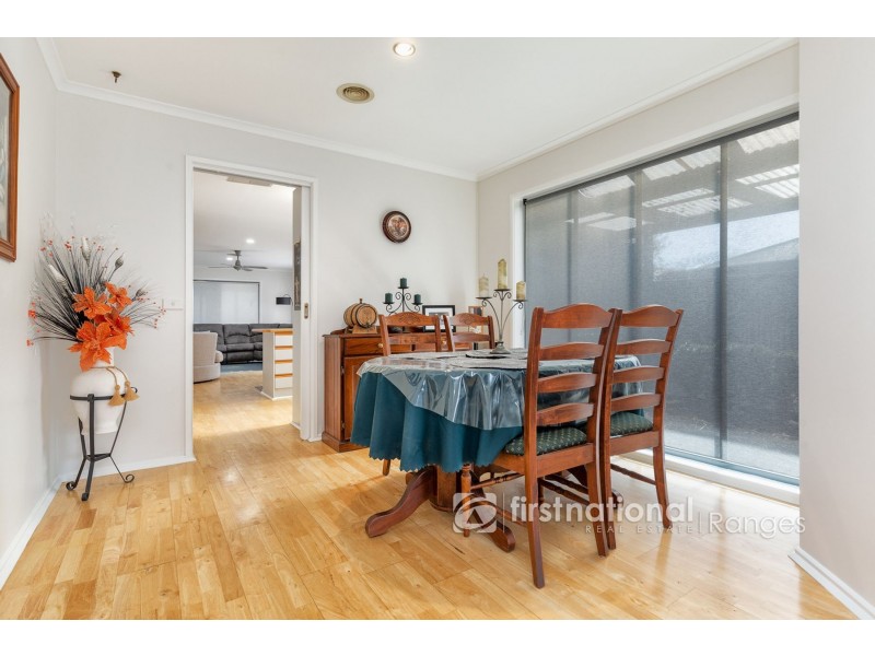 28 Rachel Drive, Cranbourne North VIC 3977