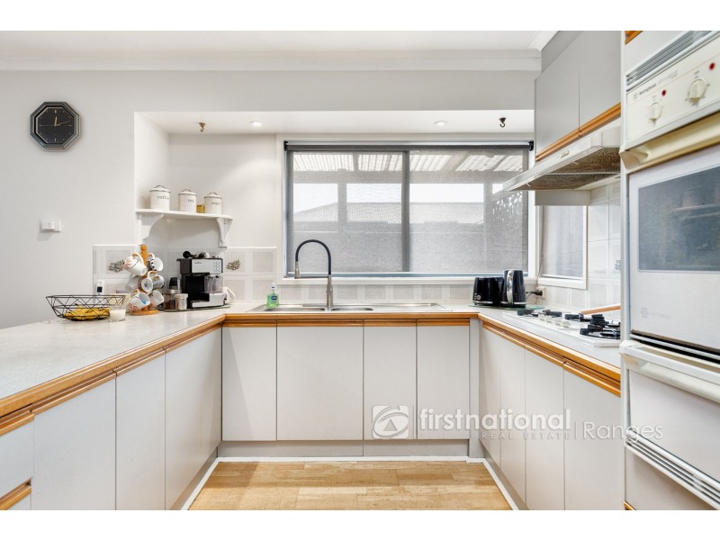 28 Rachel Drive, Cranbourne North VIC 3977