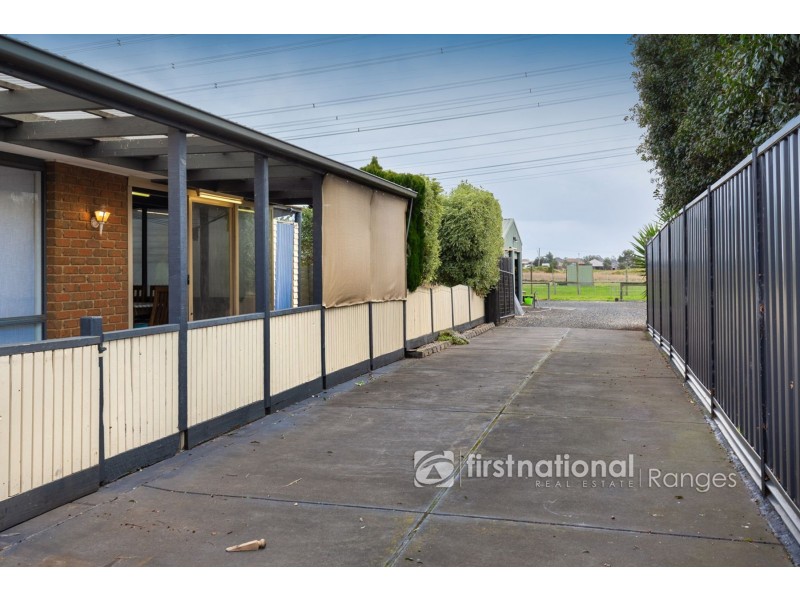 28 Rachel Drive, Cranbourne North VIC 3977