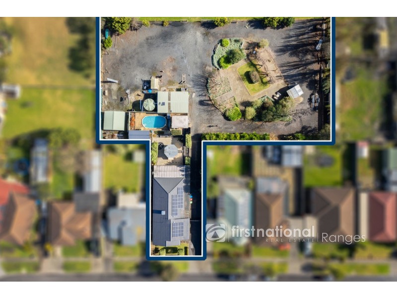 28 Rachel Drive, Cranbourne North VIC 3977